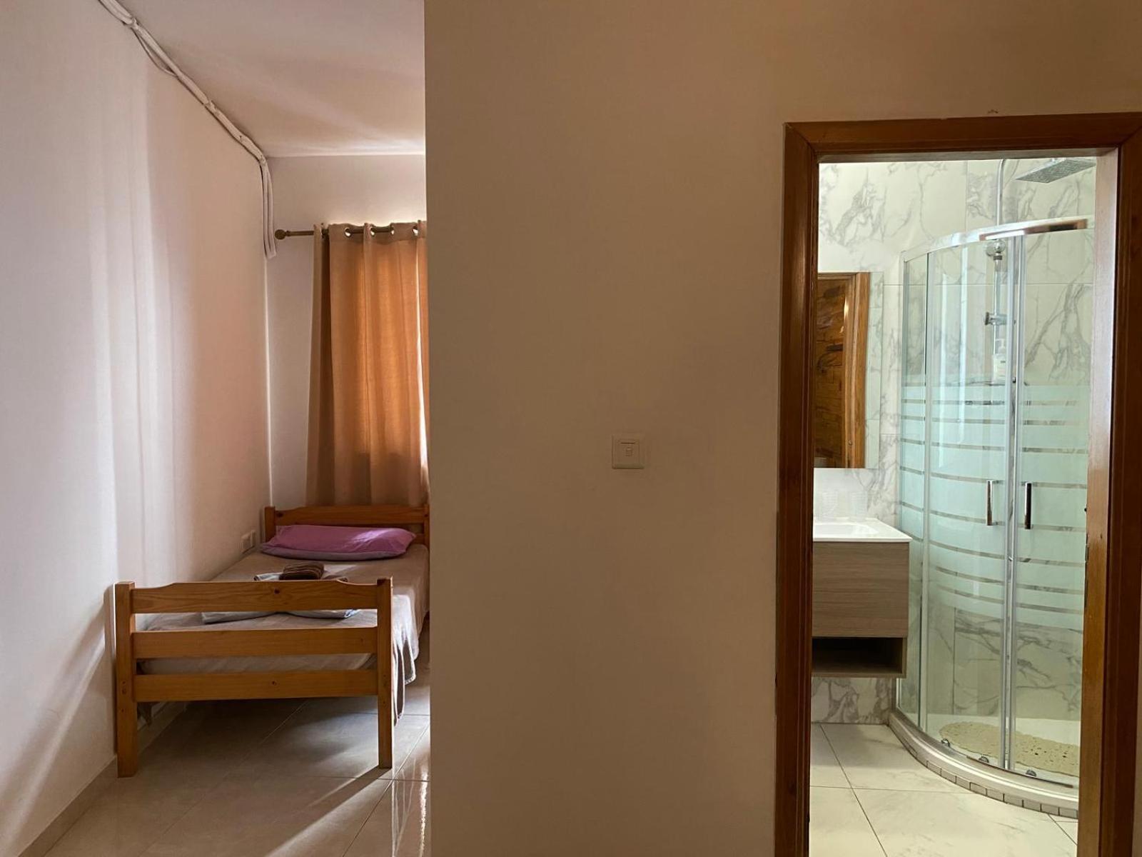 Xl Central Home - Sleeps 10 People Pietà Exterior foto